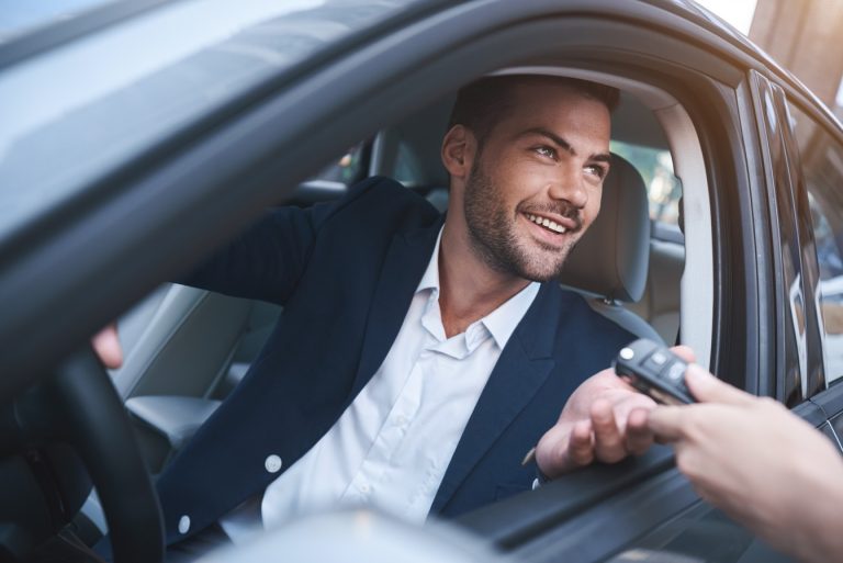 Découvrez Lyon en toute liberté : Votre aventure urbaine avec une voiture de location Découvrez Lyon en toute liberté : Votre aventure urbaine avec une voiture de location