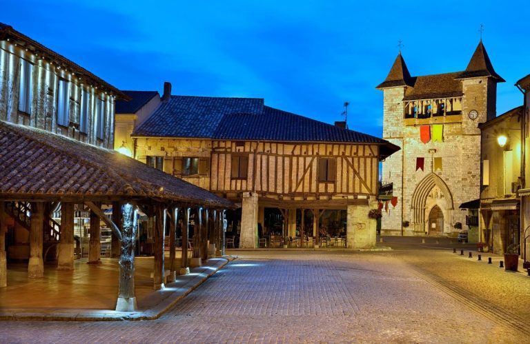 Ce village médiéval caché du Lot-et-Garonne va vous émerveiller !