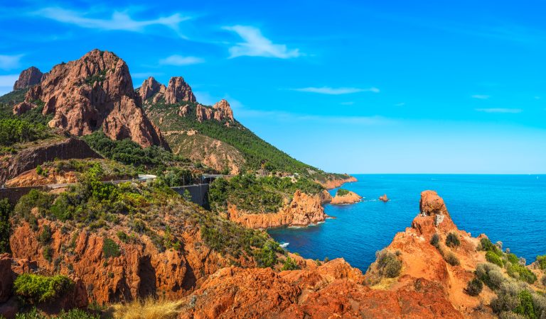Le Massif de l'Esterel est la destination incontournable pour les amoureux de la nature !