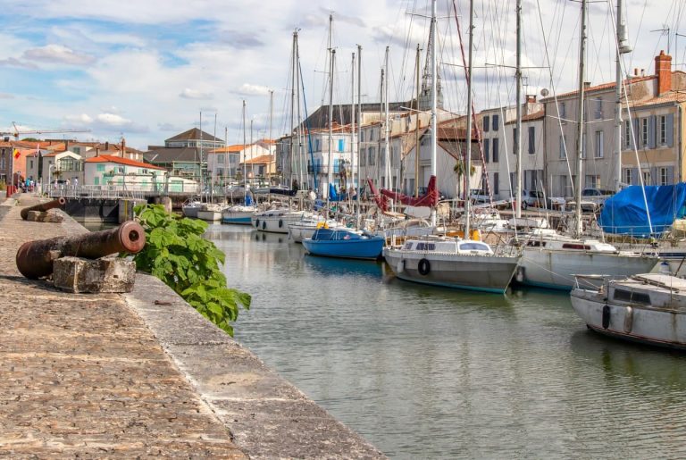 Si vous ne connaissez pas Marans, vous ratez l'un des plus beaux trésors de la Charente-Maritime
