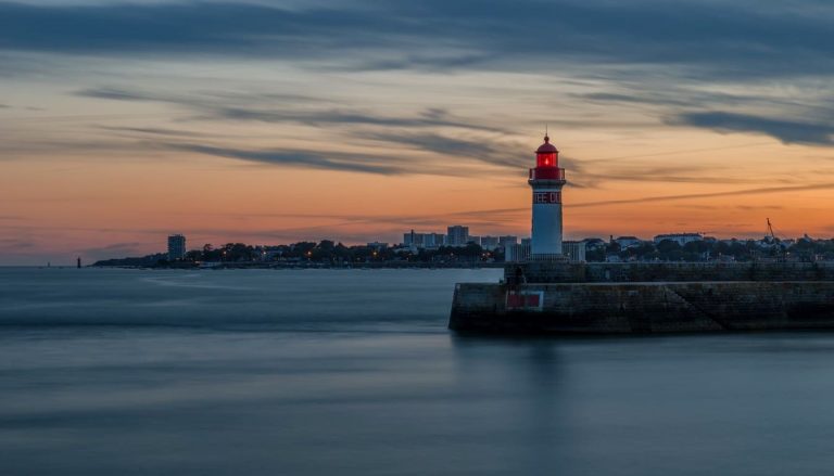 Saint-Nazaire : Une ville où l'industrie rencontre la culture pour illuminer les Pays de la Loire