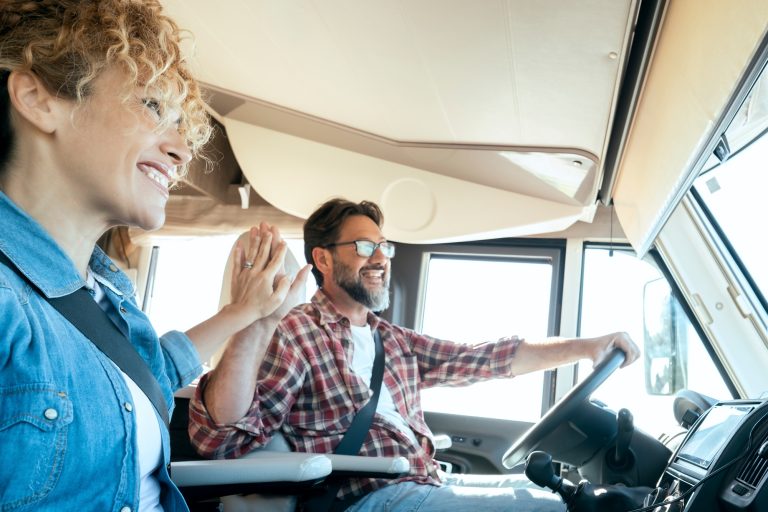 Gardez votre camping-car frais comme un frigo cet été grâce à ces astuces imparables !