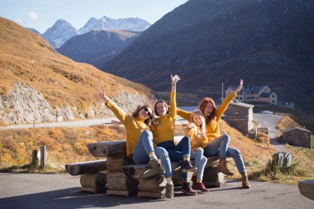Voici 5 activités en montagne qui vont faire aimer la nature à vos ados !