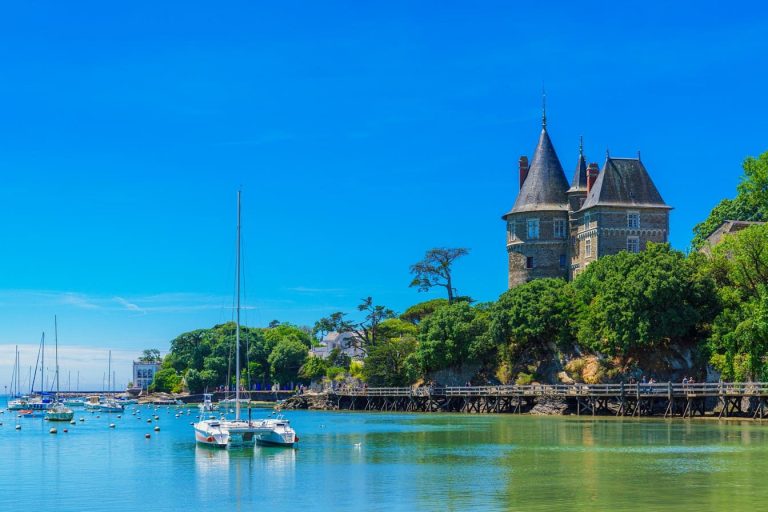 Authentique, paisible et sublime : cette ville de bord de mer séduit tous ceux qui y posent le pied
