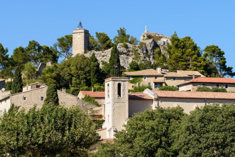 Ce village provençal, va vous faire tomber amoureux de la vraie Provence, sans fioritures
