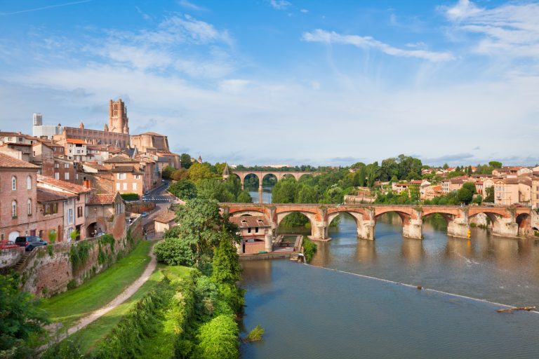 Ce chef-d'œuvre gothique d’Albi va bouleverser votre vision de l’architecture médiévale