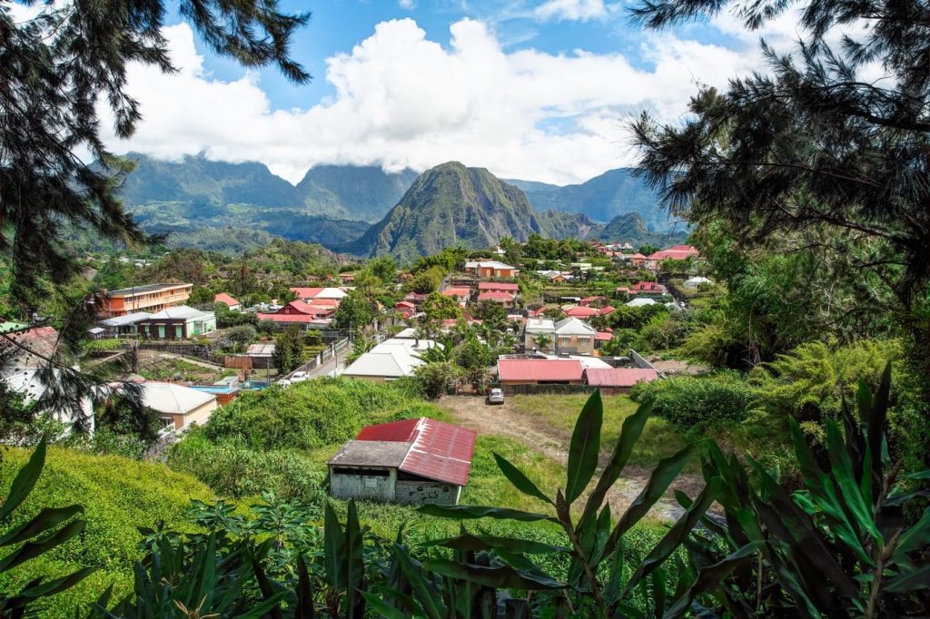 Ce lieu méconnu à La Réunion regorge d’histoire et de paysages à couper le souffle Ce lieu méconnu à La Réunion regorge d’histoire et de paysages à couper le souffle