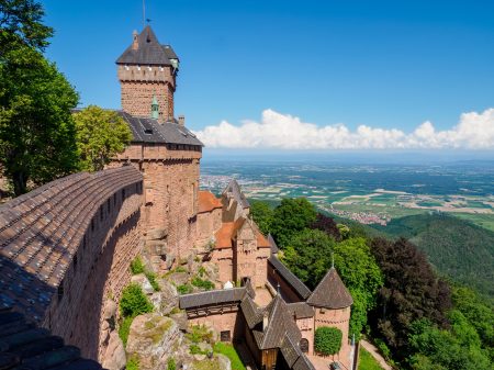 On dirait un décor de film : ce château alsacien fascine tous ceux qui le visitent