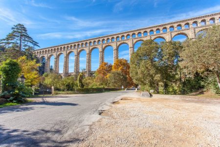 Ce site impressionnant semble tout droit sorti de l’Antiquité… et il est encore peu visité