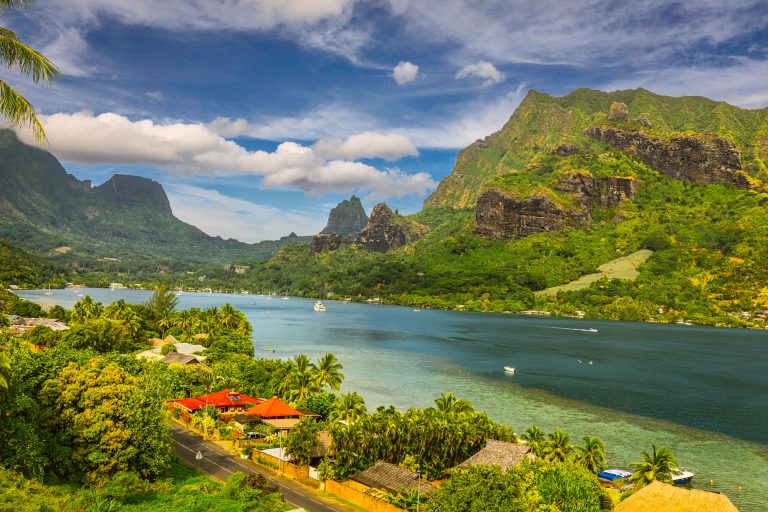 Peu de voyageurs connaissent ces 5 archipels de Polynésie qui ressemblent à des paradis secrets