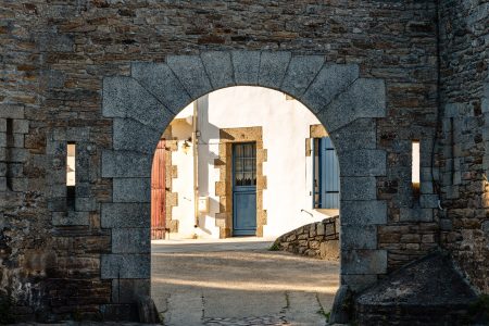 Oubliez les clichés : voici la Bretagne vraie qui fascine et fait rêver les visiteurs