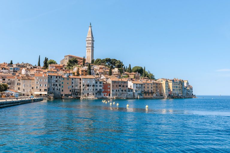 Peu de touristes la connaissent, mais cette ville croate romantique vaut largement Venise