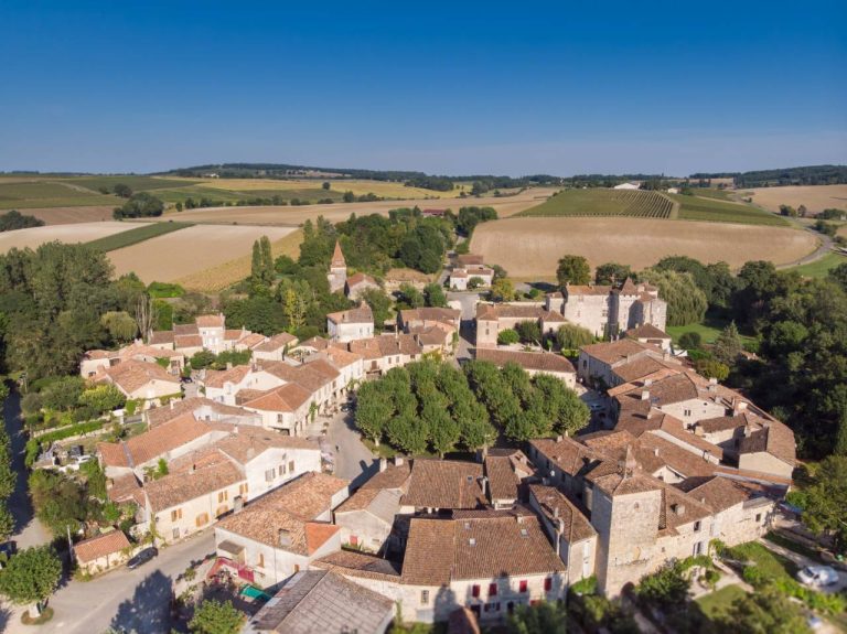 Ce trésor caché du Gers fascine tous ceux qui cherchent un village authentique et hors du temps