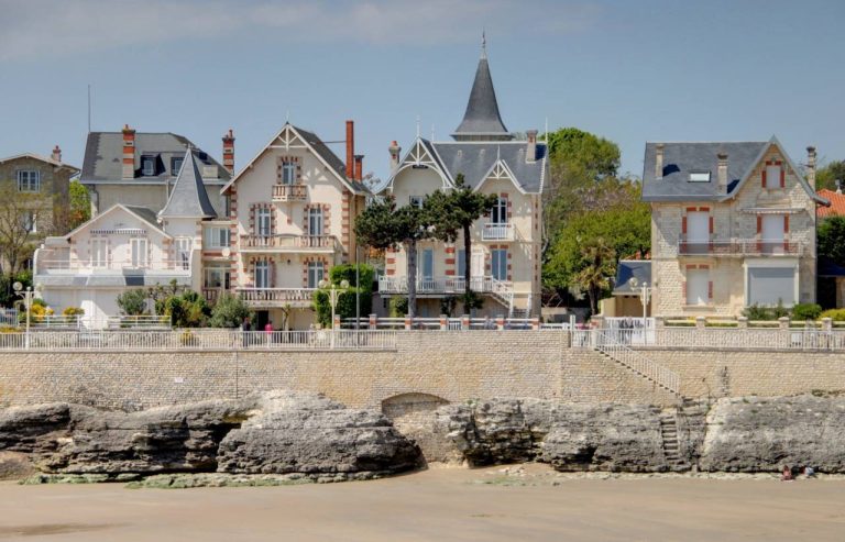 Royan dévoile un secret architectural face à l’Atlantique que vous n’imaginiez pas voir