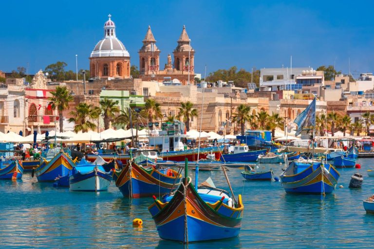 Cette île méditerranéenne en août offre un week-end prolongé magique