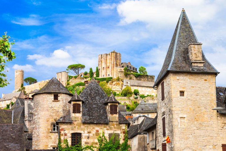 Ce village médiéval du Limousin va bouleverser votre vision de l’histoire et du voyage Ce village médiéval du Limousin va bouleverser votre vision de l’histoire et du voyage