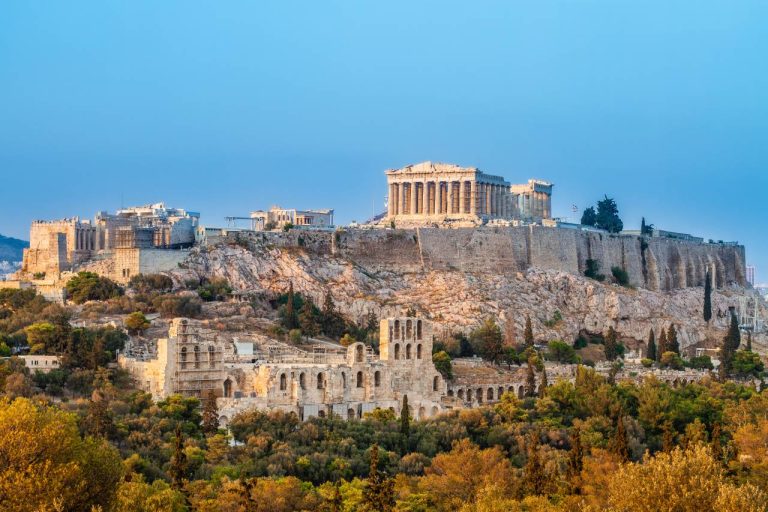 Découvrez l’Acropole d’Athènes : le trésor historique que toute la ville admire aujourd’hui