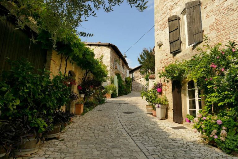 Penne-d’Agenais : pourquoi ce joyau médiéval bluffe tous les visiteurs en 2025