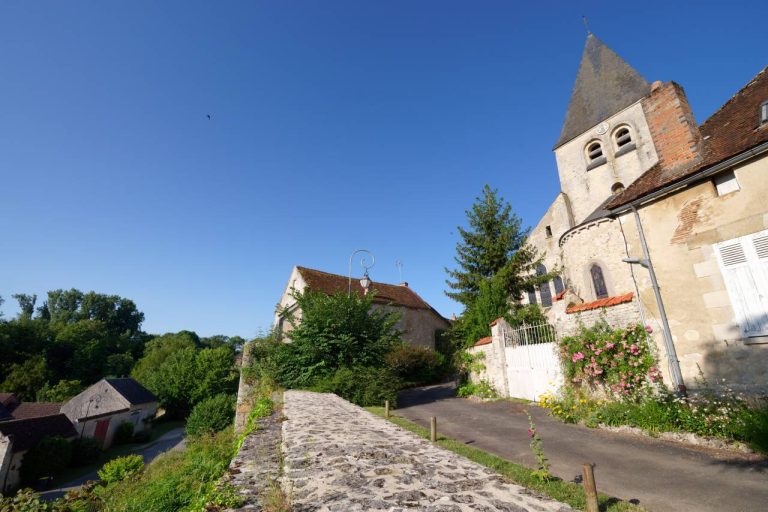 Ce village figé au Moyen Âge réserve une surprise incroyable à ceux qui osent le visiter ! Ce village figé au Moyen Âge réserve une surprise incroyable à ceux qui osent le visiter !