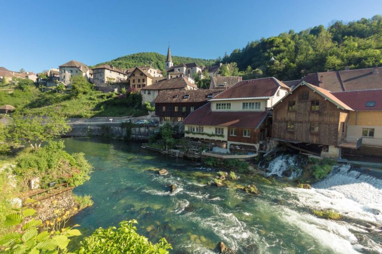 Vous ne verrez plus la Franche-Comté pareil après avoir découvert ce village hors du temps