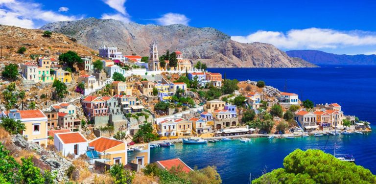 Symi, le joyau coloré du Dodécanèse qui rivalise avec Santorin