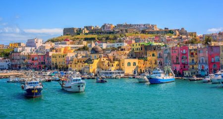 Cette île colorée d’Italie reste étonnamment abordable au printemps : voici pourquoi