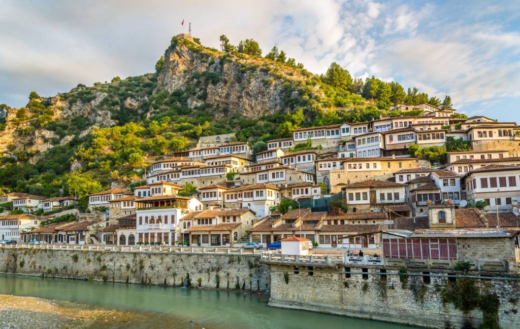 Berat, la ville aux mille fenêtres qui défie le temps au sud de l'Albanie