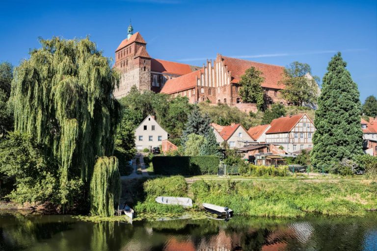 Cette petite cité allemande au charme intemporel est l’escapade parfaite loin des foules Havelberg