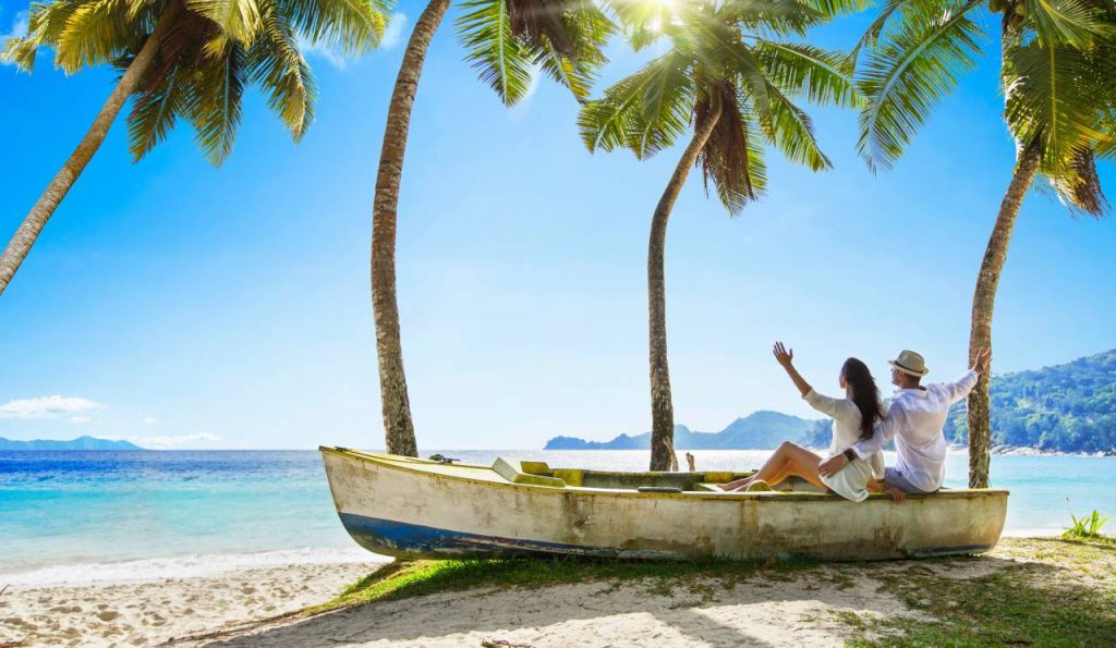 Voyage de noces aux Seychelles : pourquoi cet archipel reste la destination romantique par excellence