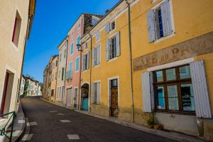 Bourdeaux, ce village de la Drôme qui a su garder son âme intacte Bourdeaux, ce village de la Drôme qui a su garder son âme intacte