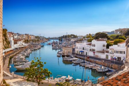 Minorque : l'île des Baléares qui a choisi la tranquillité plutôt que le tourisme de masse