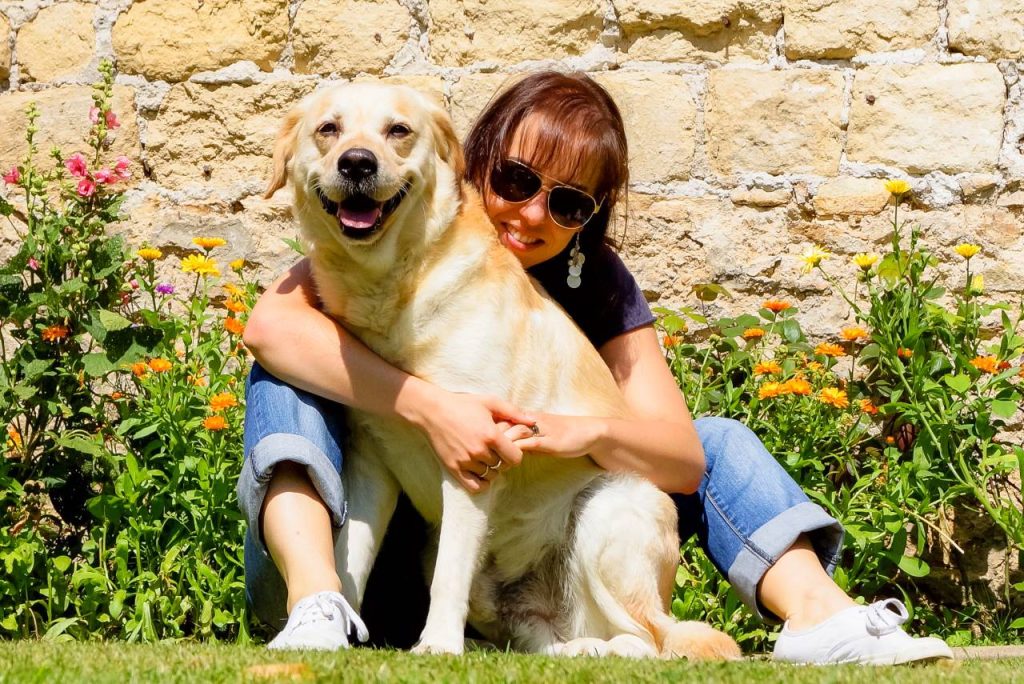 Vacances avec son chien : les conseils essentiels pour profiter de la montagne comme du bord de mer