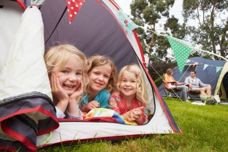 Camping en famille : ce qui explique vraiment le succès de ces vacances pas comme les autres
