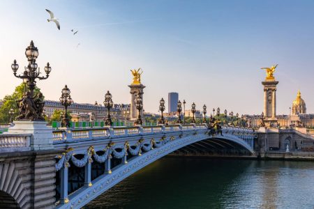 Entre dorures, statues et vues imprenables : voici les ponts les plus spectaculaires de Paris Entre dorures, statues et vues imprenables : voici les ponts les plus spectaculaires de Paris