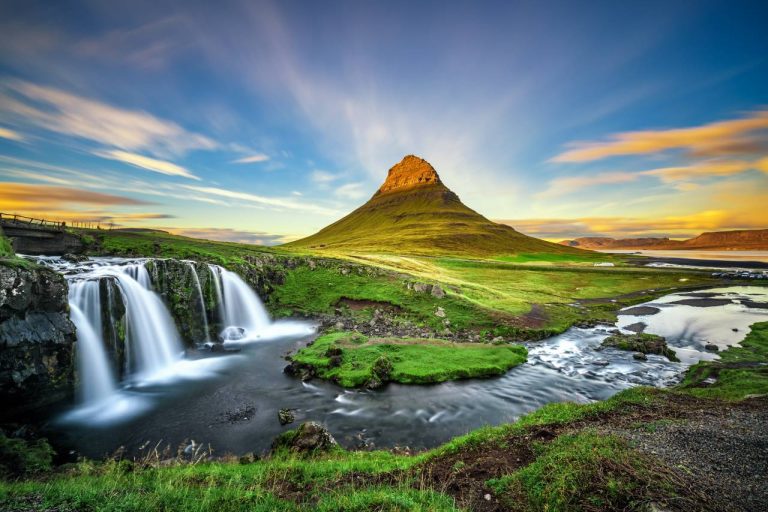 En octobre, cette île spectaculaire est la destination rêvée pour une escapade romantique hors du commun Islande